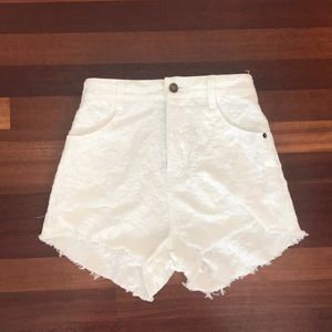 🏝 SALE 🏝Free People High Waisted White Shorts